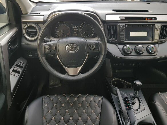 2016 Toyota RAV4 IV (XA40) Рестайлинг, чёрный, 1849000 рублей - вид 7