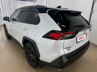 2020 Toyota RAV4 V (XA50), белый, 4198000 рублей, вид 4