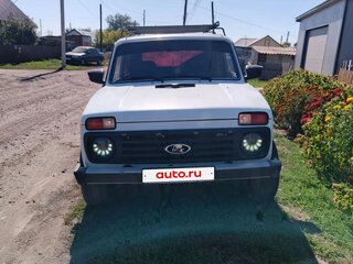 2001 Lada (ВАЗ) 2121 (4x4) I Рестайлинг, белый, 280000 рублей, вид 1
