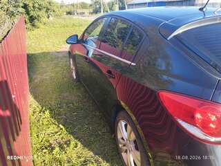 2013 Chevrolet Cruze I Рестайлинг, чёрный, 700000 рублей, вид 4
