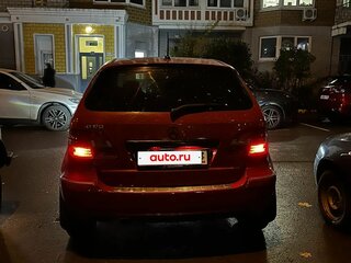 2008 Mercedes-Benz B-Класс 170 I (W245) Рестайлинг, красный, 550000 рублей, вид 2
