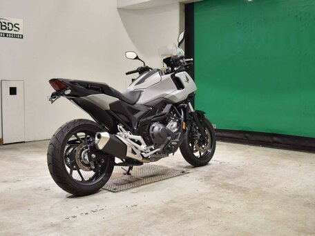 2025 Honda NC 750X, серый, 1399000 рублей, вид 5