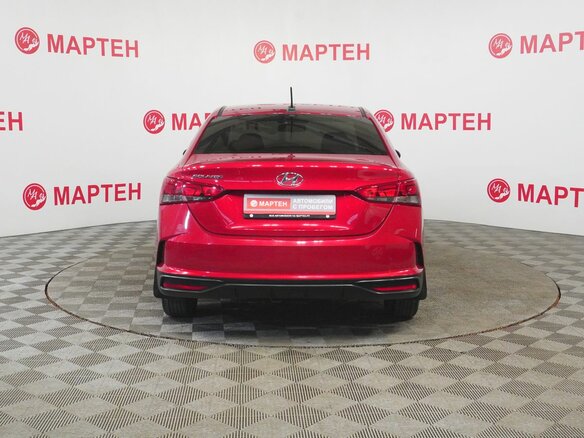 2021 Hyundai Solaris II Рестайлинг, красный, 1426000 рублей - вид 6
