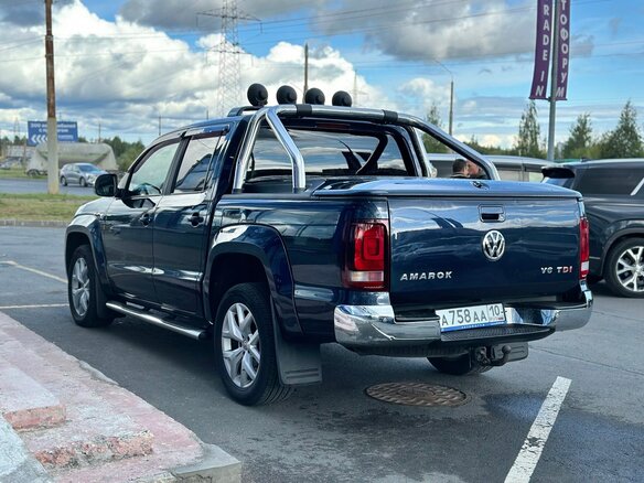 2017 Volkswagen Amarok I Рестайлинг, синий, 3690000 рублей - вид 8
