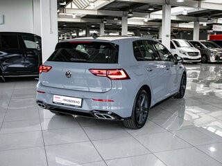 2022 Volkswagen Golf VIII, серый, 3075000 рублей, вид 4