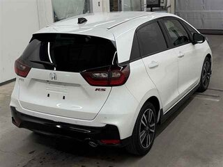 2022 Honda Fit RS IV Рестайлинг, белый, 1100030 рублей, вид 4