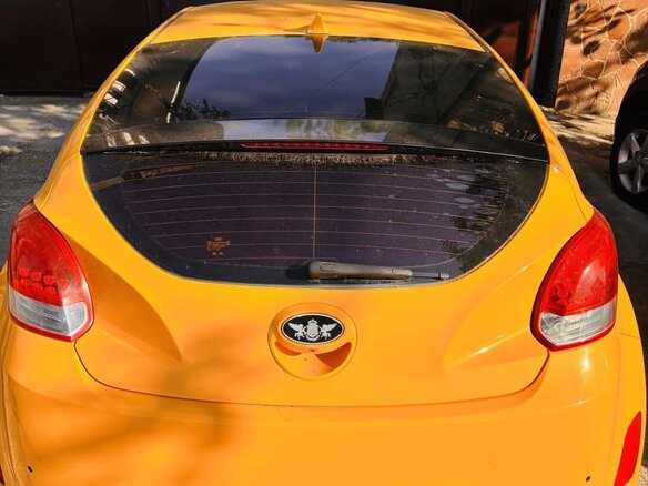 2012 Hyundai Veloster I, жёлтый, 1100000 рублей - вид 10