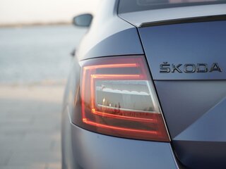 2016 Skoda Octavia III (A7), синий, 1800000 рублей, вид 3