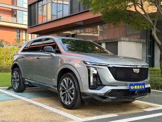 2026 Cadillac XT5 II, серебристый, 5900222 рублей, вид 4