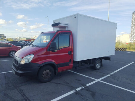 2013 Iveco Daily, красный, 1650000 рублей, вид 1