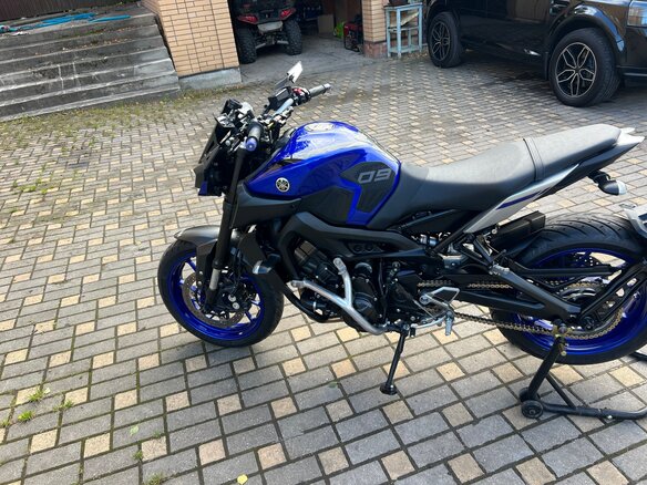 2019 Yamaha MT-09 (FZ-09), синий, 899999 рублей - вид 2