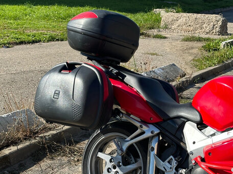 2004 Honda VFR 800, красный, 550000 рублей, вид 4