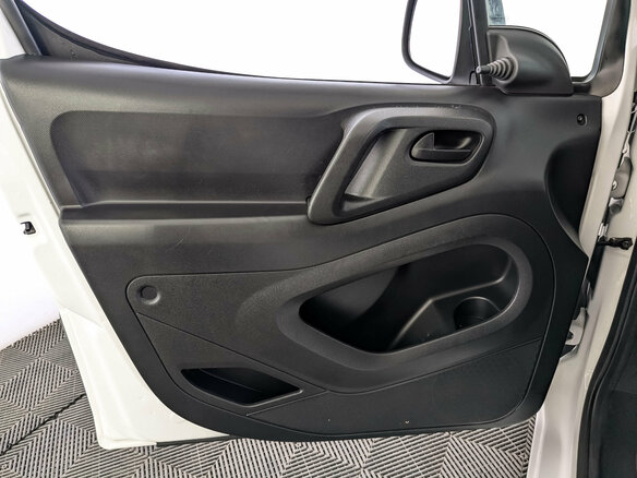 2021 Citroen Berlingo, белый, 1230000 рублей - вид 17