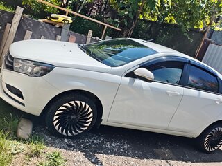 2017 Lada (ВАЗ) Vesta I, белый, 765000 рублей, вид 1