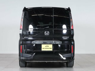 2017 Honda Stepwgn V Рестайлинг, чёрный, 1999000 рублей, вид 5