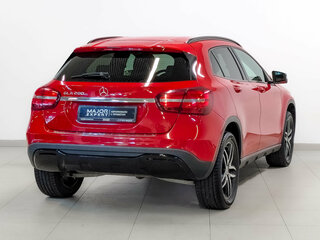 2017 Mercedes-Benz GLA 200 I (X156) Рестайлинг, красный, 2155000 рублей, вид 5