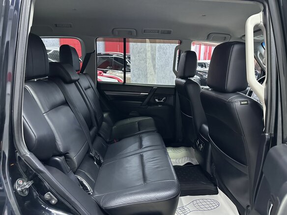 2011 Mitsubishi Pajero IV Рестайлинг 1, чёрный, 1899000 рублей - вид 14