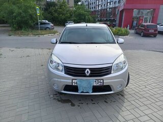 2013 Renault Sandero I, серебристый, 600000 рублей, вид 1