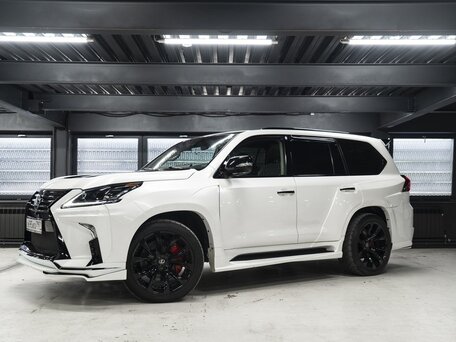 2017 Lexus LX 570 III Рестайлинг 2, белый, 7700000 рублей, вид 3