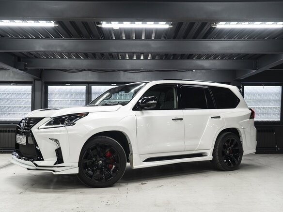2017 Lexus LX 570 III Рестайлинг 2, белый, 7600000 рублей - вид 2