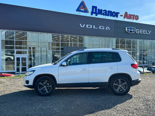 2015 Volkswagen Tiguan I Рестайлинг, белый, 1696000 рублей, вид 2