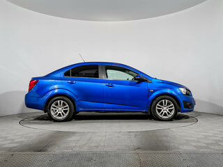 2014 Chevrolet Aveo II, синий, 630000 рублей, вид 4
