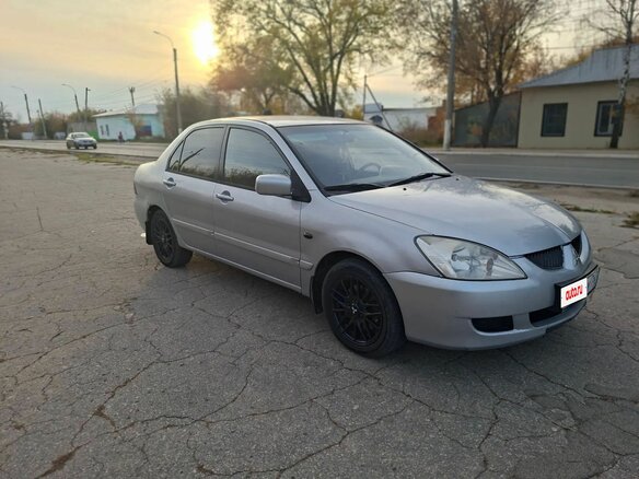 2004 Mitsubishi Lancer IX, серебристый, 365000 рублей - вид 2