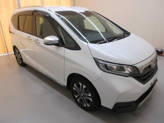 2023 Honda Freed II Рестайлинг, белый, 1456000 рублей, вид 1