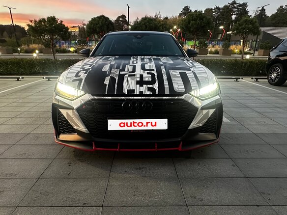 2020 Audi RS 6 IV (C8), белый, 16500000 рублей - вид 4