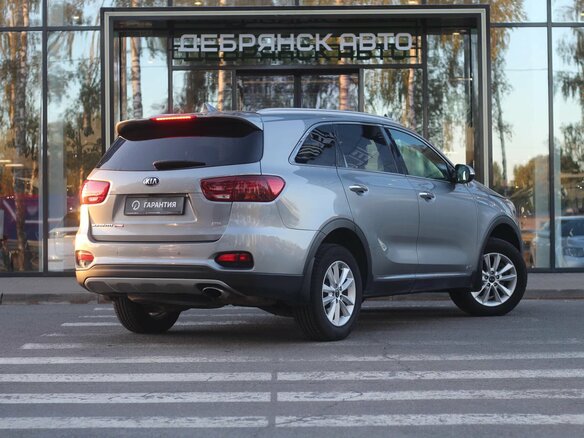 2019 Kia Sorento III Prime Рестайлинг, серый, 2790000 рублей - вид 2