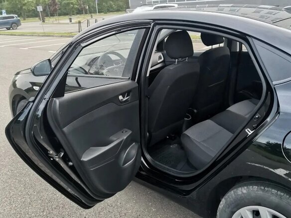 2020 Hyundai Solaris II Рестайлинг, чёрный, 1170000 рублей - вид 23