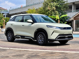 2025 BYD Yuan Up 32 kWh, серебристый, 1560000 рублей, вид 3