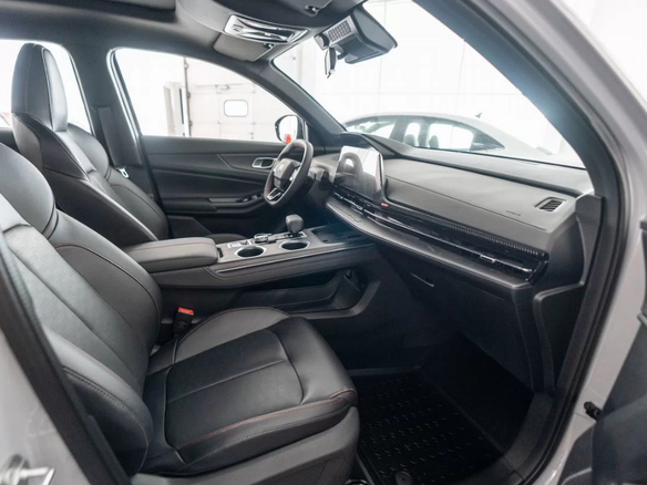 2025 Changan UNI-S I, красный, 3179900 рублей - вид 6