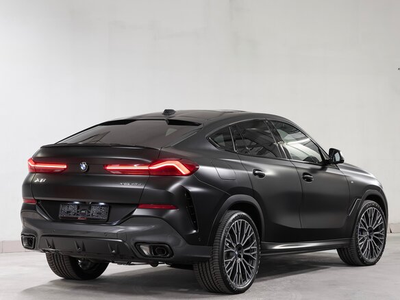 2026 BMW X6 40d III (G06) Рестайлинг, чёрный, 18275000 рублей - вид 12