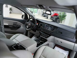 2018 Kia Carnival III, чёрный, 2690000 рублей, вид 5