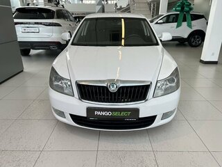 2012 Skoda Octavia II (A5) Рестайлинг, белый, 729000 рублей, вид 2