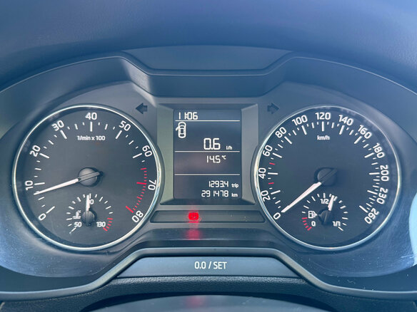 2013 Skoda Octavia III (A7), белый, 875000 рублей - вид 11