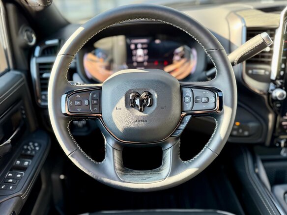 2026 RAM 2500, серый, 13640000 рублей - вид 17