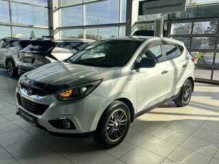 2014 Hyundai ix35 I Рестайлинг, серебристый, 1145000 рублей, вид 3