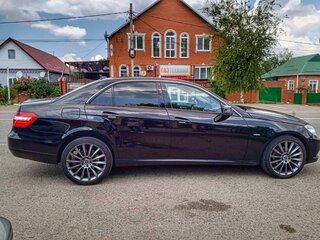 2011 Mercedes-Benz E-Класс 200 7G-Tronic IV (W212, S212, C207), чёрный, 1300000 рублей, вид 5