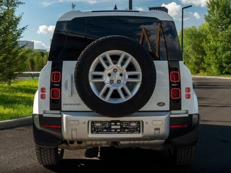 2021 Land Rover Defender 110 II, белый, 4630000 рублей, вид 3