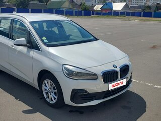 2021 BMW 2 серии Gran Tourer Gran Tourer 216d F46 Рестайлинг, белый, 1511267 рублей, вид 1