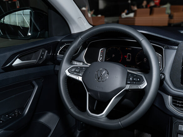 2025 Volkswagen Tharu XR 300 TSI, серый, 3310000 рублей - вид 6