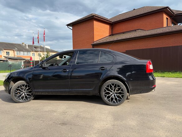 2012 Skoda Octavia II (A5) Рестайлинг, чёрный, 745000 рублей - вид 7