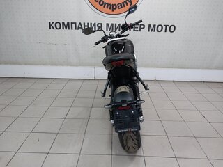 2024 Triumph Trident 660, чёрный, 949000 рублей, вид 4