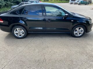2012 Volkswagen Polo V, чёрный, 750000 рублей, вид 3