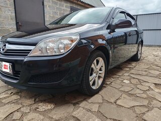 2011 Opel Astra H Рестайлинг, чёрный, 640000 рублей, вид 3