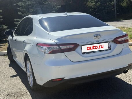 2019 Toyota Camry VIII (XV70), белый, 2500000 рублей, вид 5