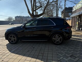 2021 Mercedes-Benz GLE 300 d II (V167), чёрный, 7300000 рублей, вид 4