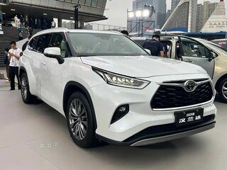 2026 Toyota Highlander IV (XU70), белый, 5499000 рублей, вид 3